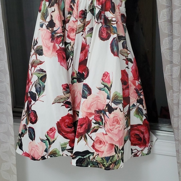 Flower pattern dress - Picture 3 of 5